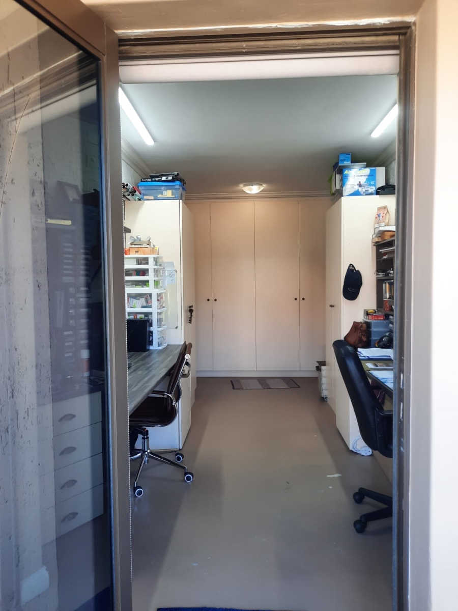 3 Bedroom Property for Sale in Bergsig Western Cape